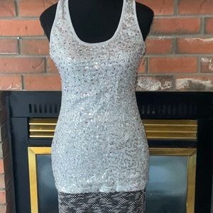 Nikibiki sequin front tank top M